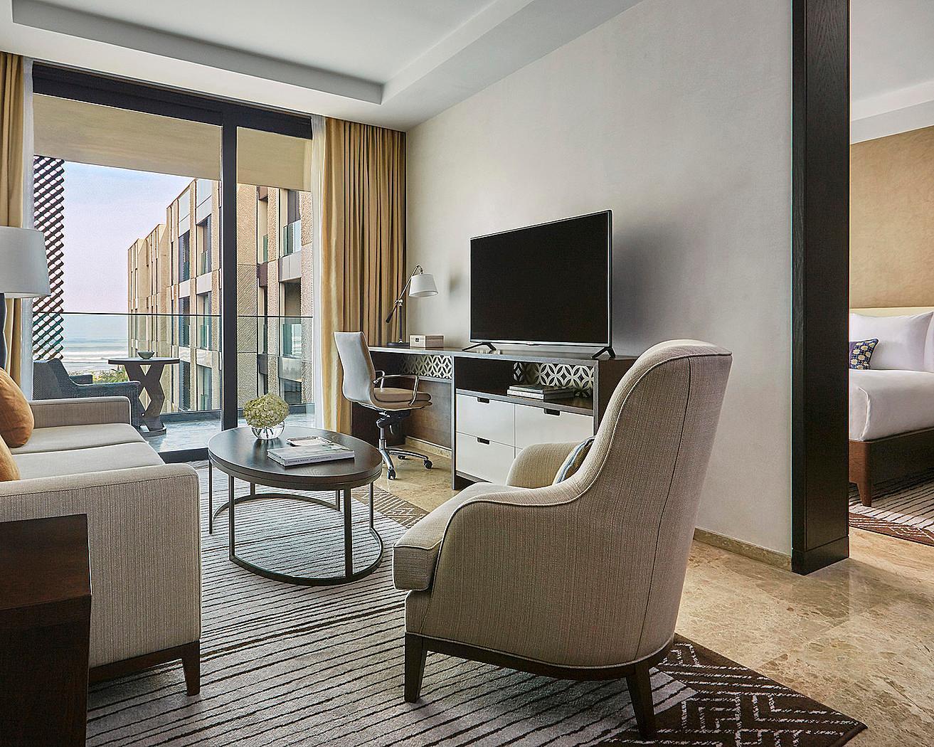 Four Seasons Hotel Casablanca Ngoại thất bức ảnh A suite at the hotel